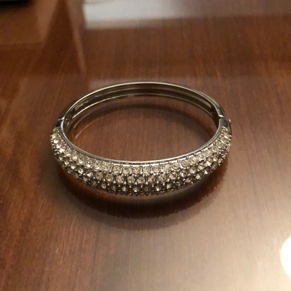 Express Hinge Clear Stone Bangle